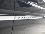 2025 Navigator L Thumbnail 10
