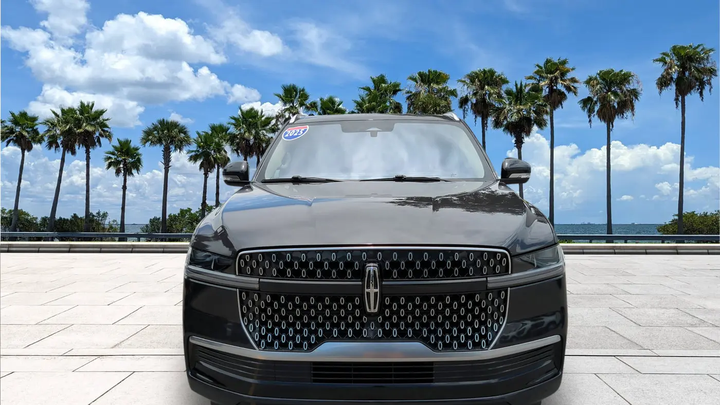 2025 Lincoln Navigator L Reserve