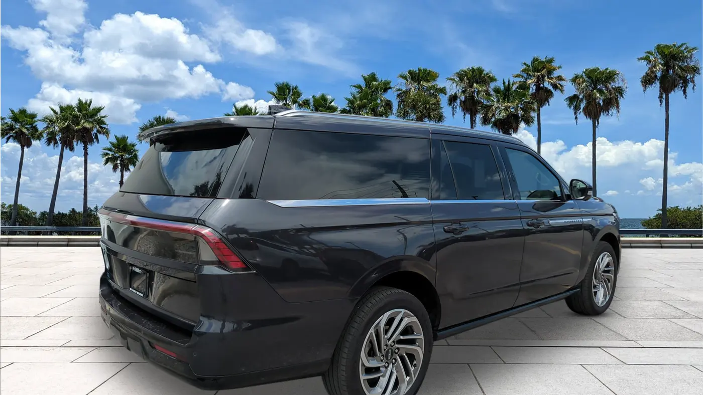 2025 Lincoln Navigator L Reserve