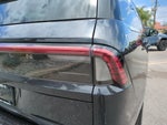 2025 Navigator L Thumbnail 10