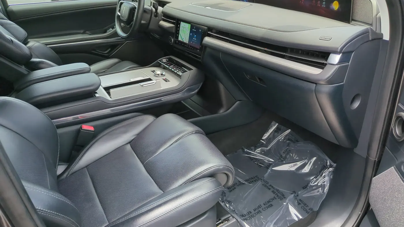 2025 Lincoln Navigator L Reserve