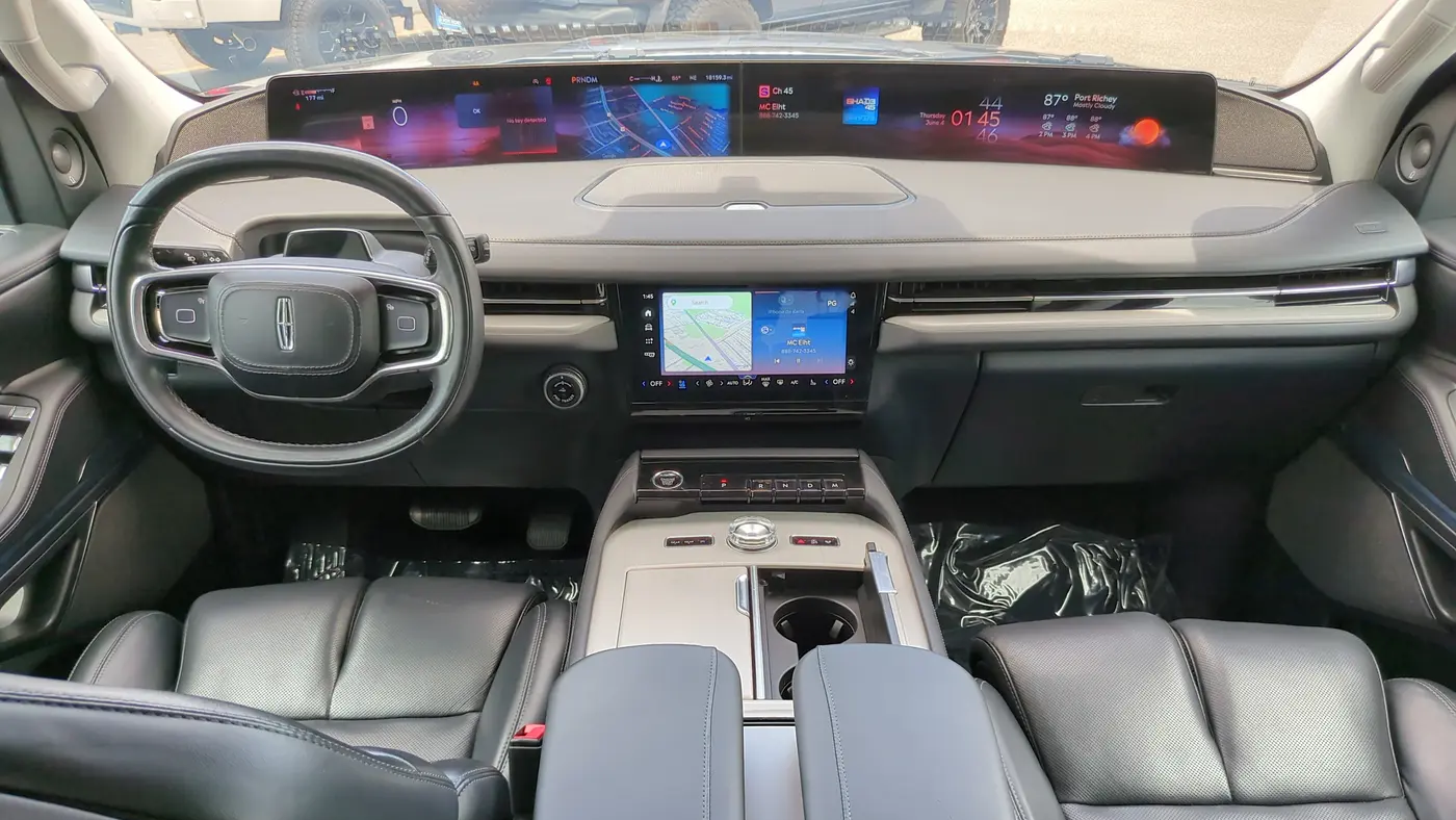 2025 Lincoln Navigator L Reserve