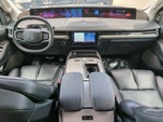 2025 Navigator L Thumbnail 12