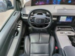 2025 Navigator L Thumbnail 13