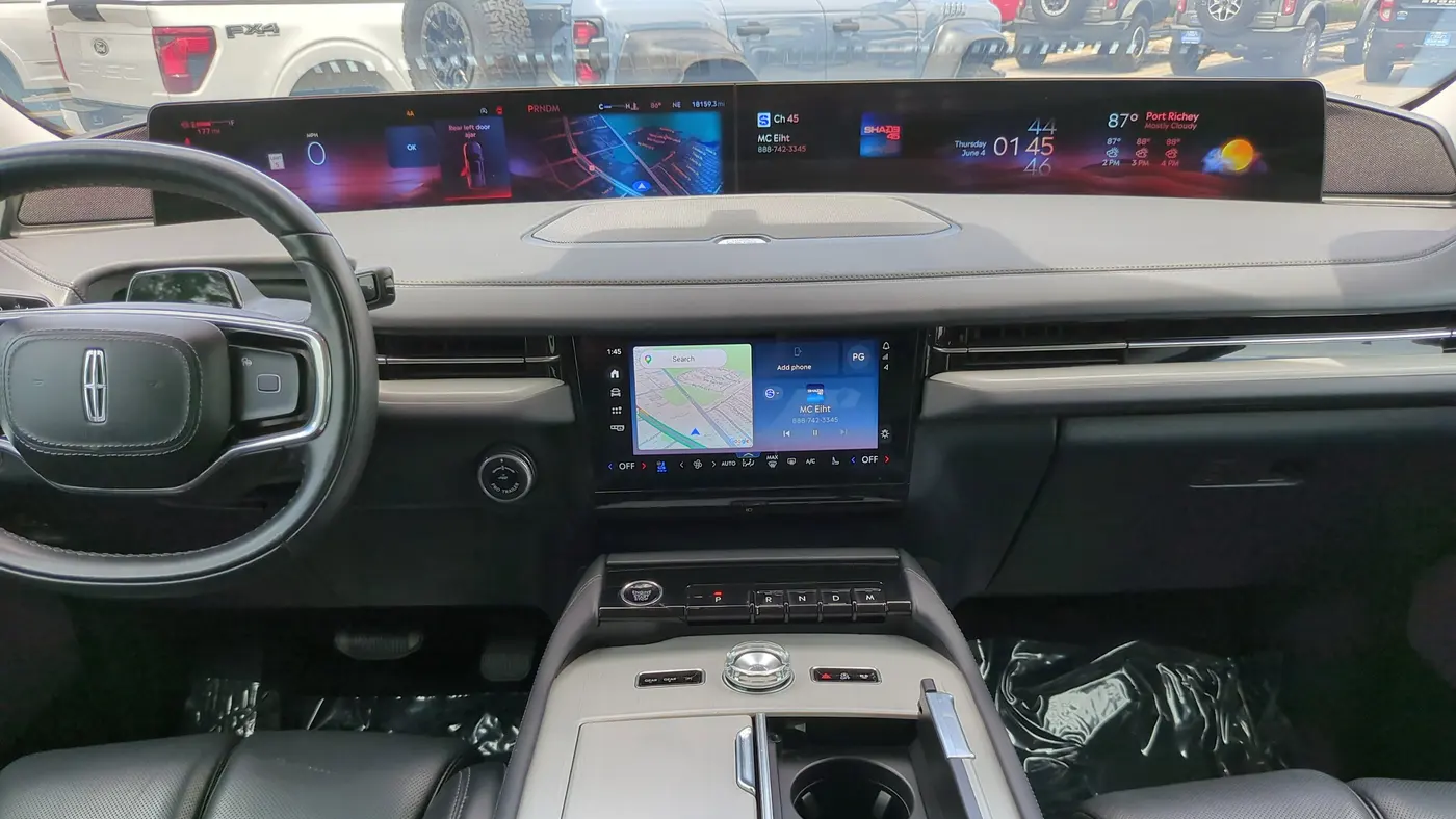 2025 Lincoln Navigator L Reserve