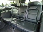 2025 Navigator L Thumbnail 17