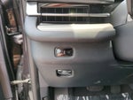 2025 Navigator L Thumbnail 26
