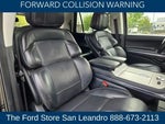 2025 Navigator L Thumbnail 11