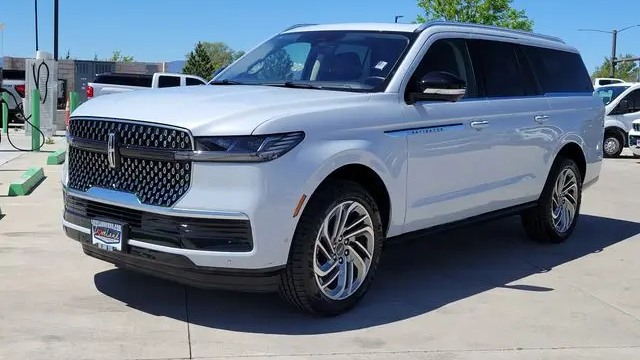 2025 Lincoln Navigator L Reserve