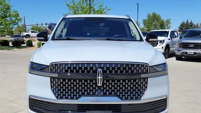 2025 Lincoln Navigator L Reserve