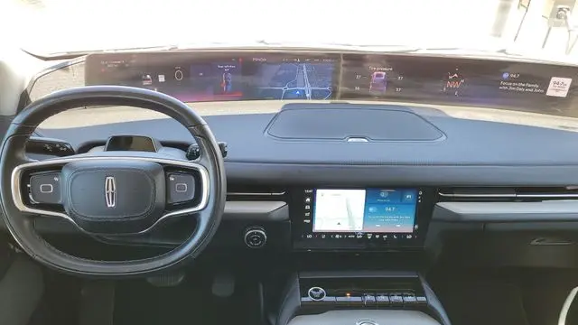 2025 Lincoln Navigator L Reserve