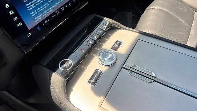 2025 Lincoln Navigator L Reserve