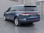 2023 Navigator L Thumbnail 5