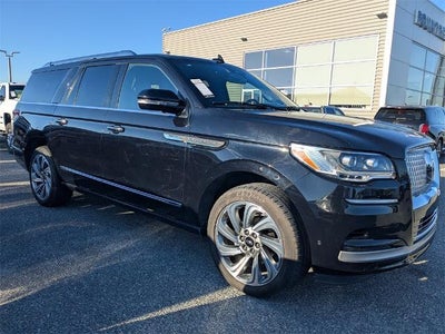 Photo of a 2023 Lincoln Navigator L 4X4 Reserve 4DR SUV for sale