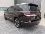 2023 Navigator L Thumbnail 2