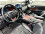 2023 Navigator L Thumbnail 18