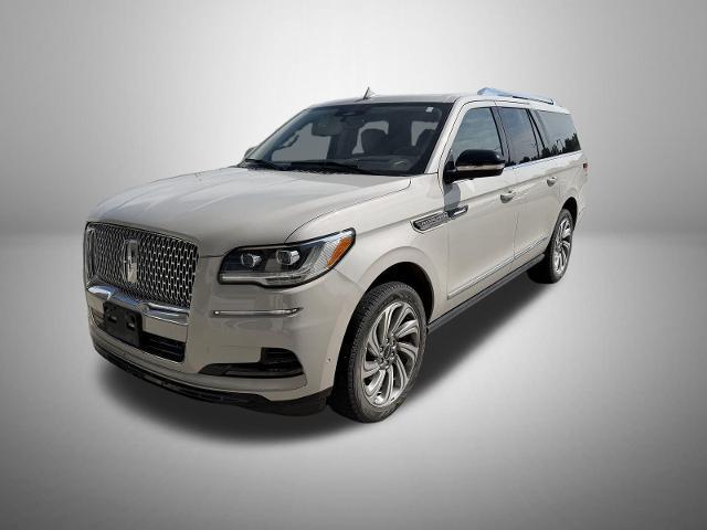 2023 Lincoln Navigator - $58,550