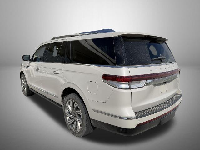 2023 Lincoln Navigator - $58,550