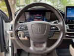 2024 Navigator L Thumbnail 10