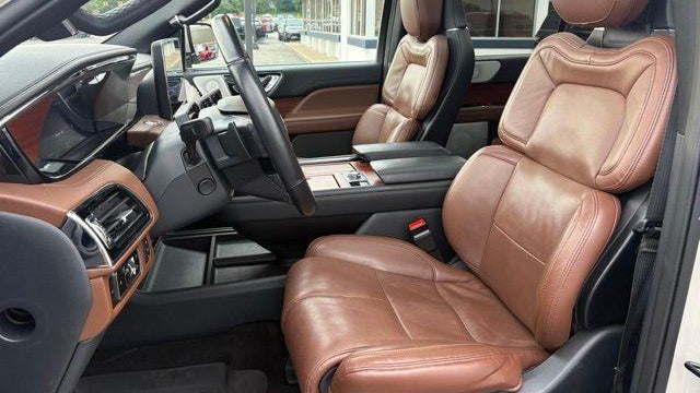 2024 Lincoln Navigator L Reserve