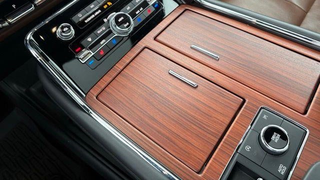 2024 Lincoln Navigator L Reserve