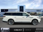 2024 Navigator L Thumbnail 2