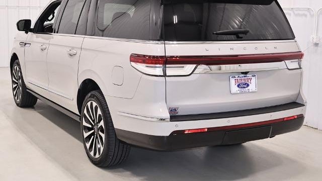 2024 Lincoln Navigator L Reserve