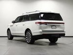 2024 Navigator L Thumbnail 5