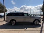 2024 Navigator L Thumbnail 6