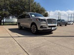 2024 Navigator L Thumbnail 7