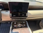 2024 Navigator L Thumbnail 10