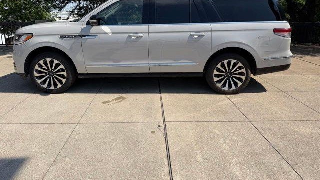 2024 Lincoln Navigator L Reserve