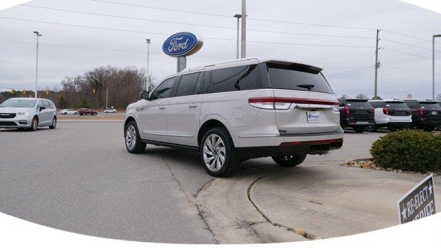 2024 Lincoln Navigator L Reserve