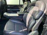 2025 Navigator L Thumbnail 19