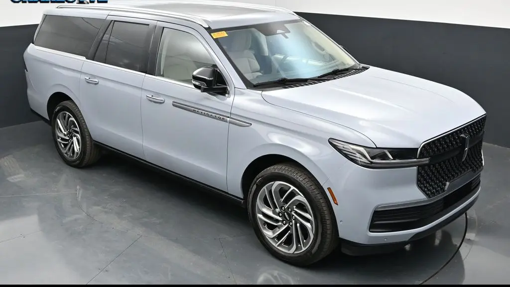 2025 Lincoln Navigator L Reserve