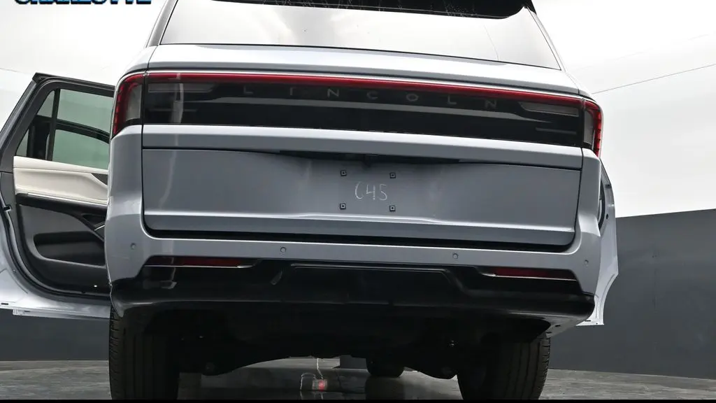 2025 Lincoln Navigator L Reserve