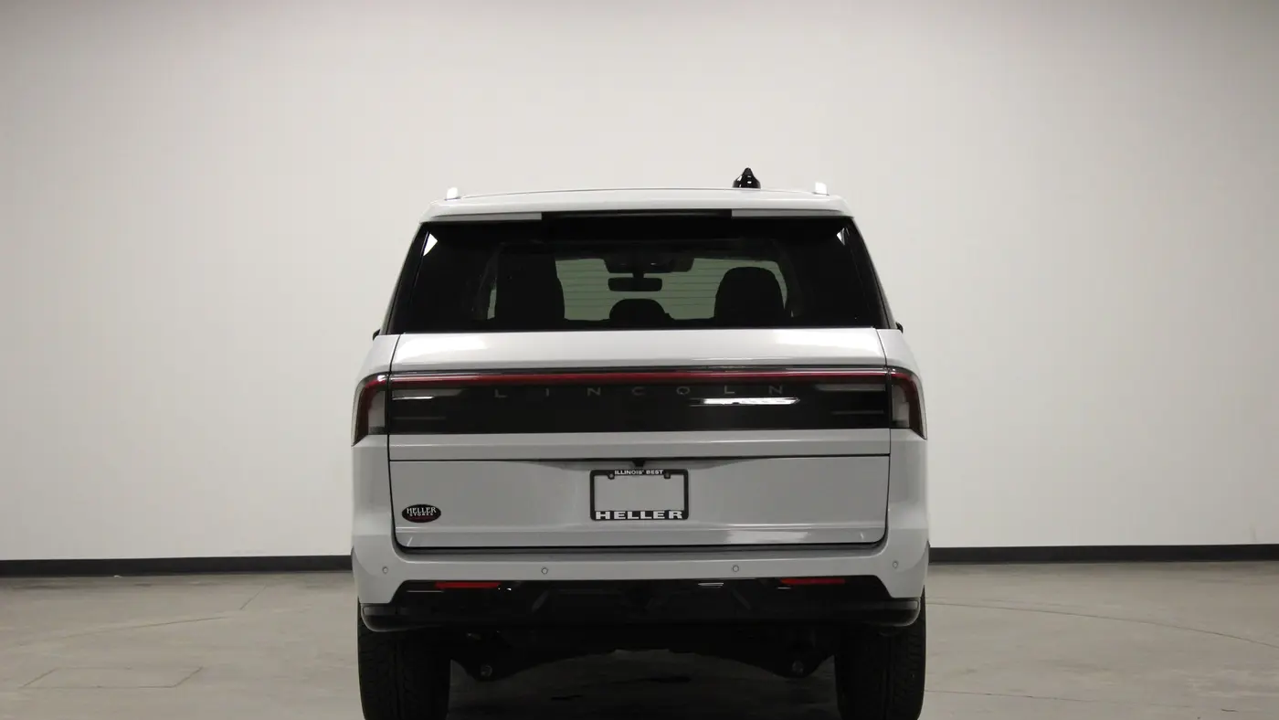 2025 Lincoln Navigator L Reserve