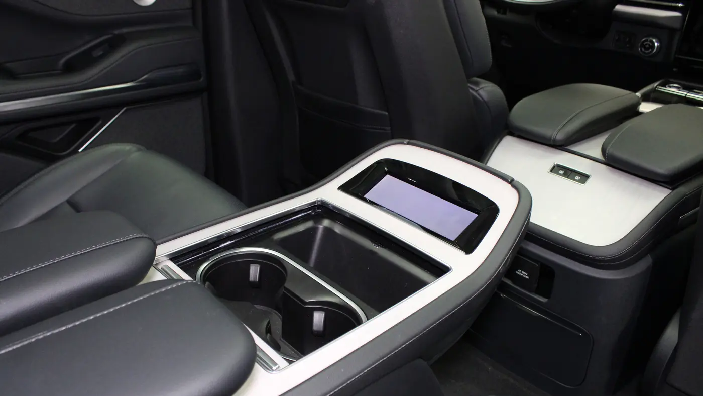 2025 Lincoln Navigator L Reserve
