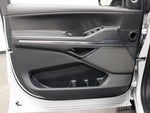 2025 Navigator L Thumbnail 23
