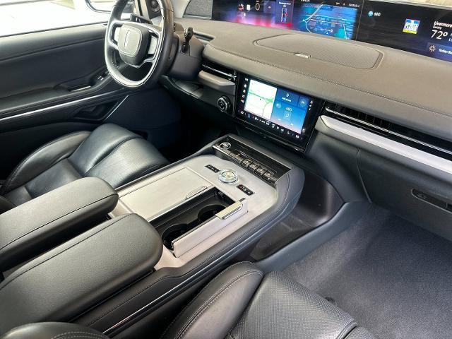 2025 Lincoln Navigator - $73,500