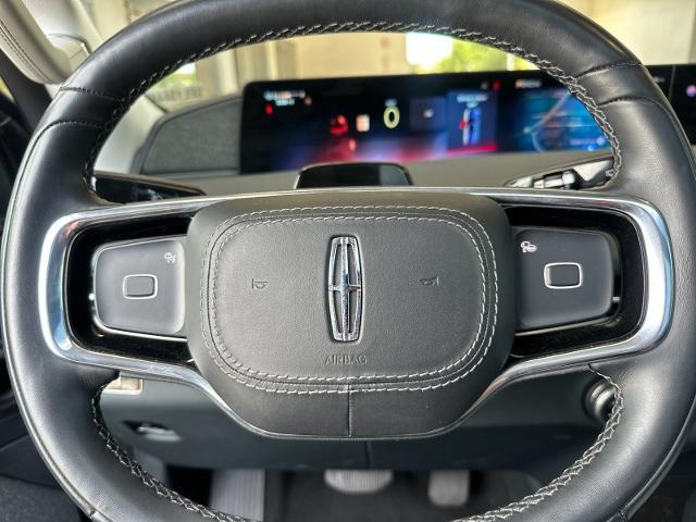 2025 Lincoln Navigator - $73,500