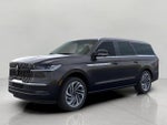 2026 Navigator L Thumbnail 1