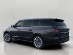 2026 Navigator L Thumbnail 5