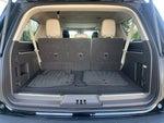 2023 Navigator L Thumbnail 12