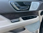 2023 Navigator L Thumbnail 43