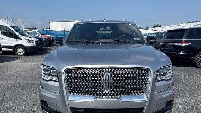 2023 Lincoln Navigator L Reserve