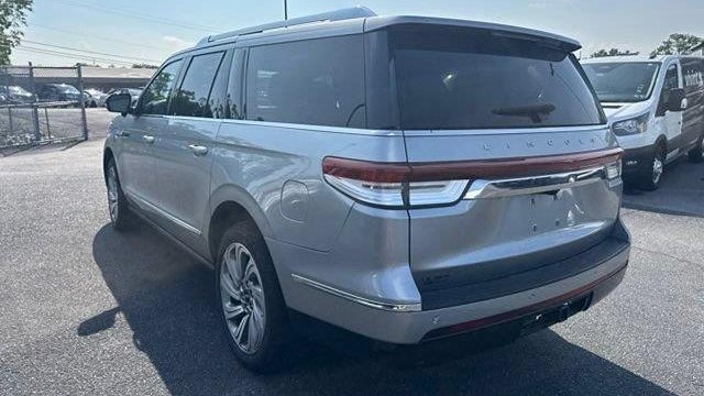 2023 Lincoln Navigator L Reserve