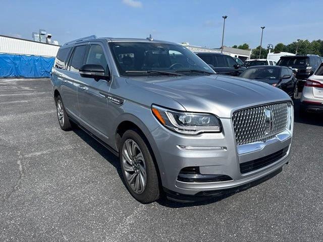 2023 Lincoln Navigator - $58,226