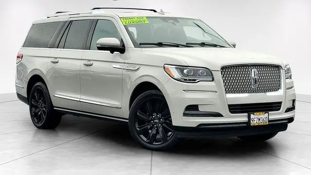 Preowned 2023 Lincoln Navigator L Reserve for Sale