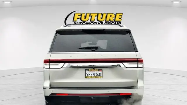 2023 Lincoln Navigator L Reserve
